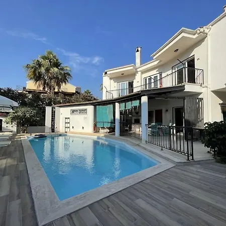 Villa Private 3 Bedroom Perfect Location