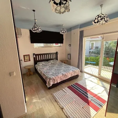 Private 3 Bedroom Perfect Location